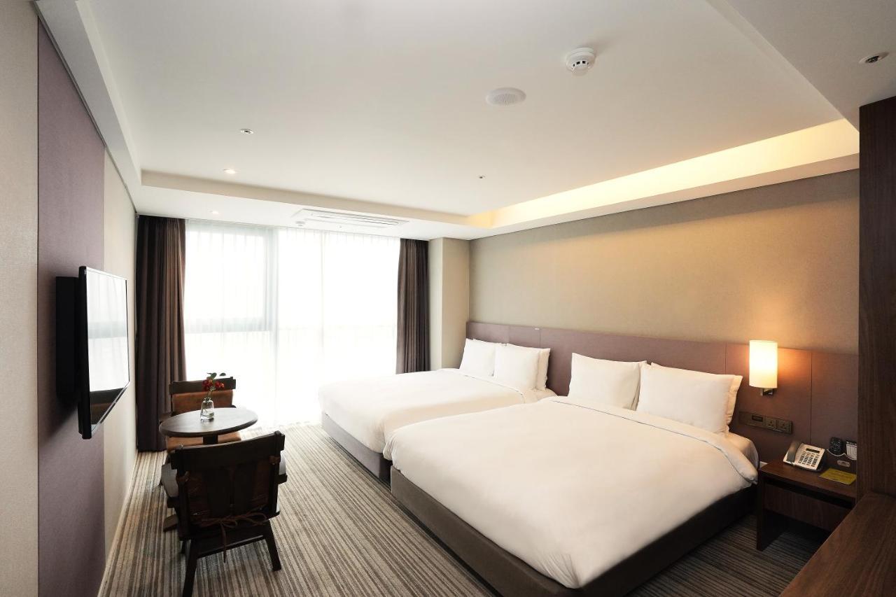 Hotel Adela Busan Exteriör bild