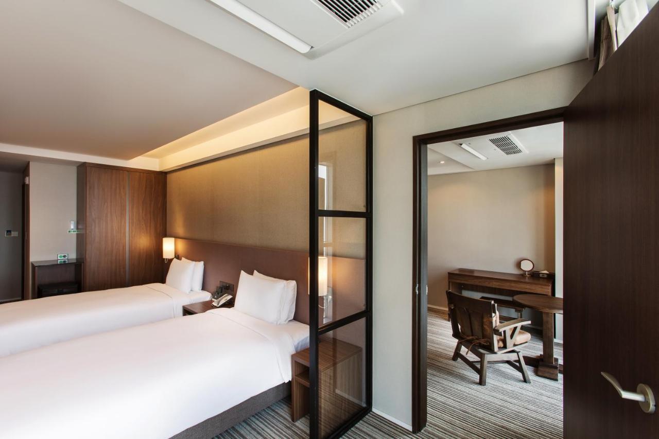 Hotel Adela Busan Exteriör bild