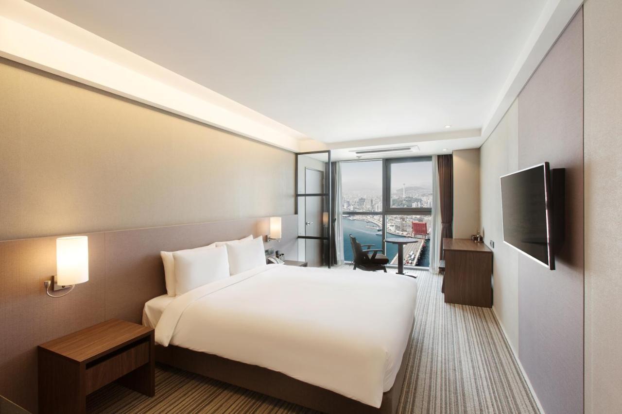 Hotel Adela Busan Exteriör bild